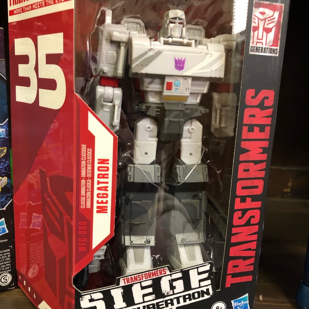 *NEW* Transformers 35th anniversary Megatron - Picture 2 of 2